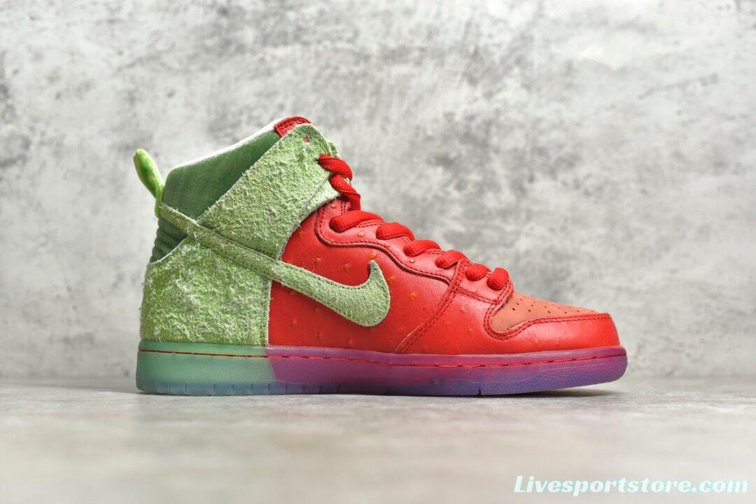 NK SB Dunk High “strawberry cough”