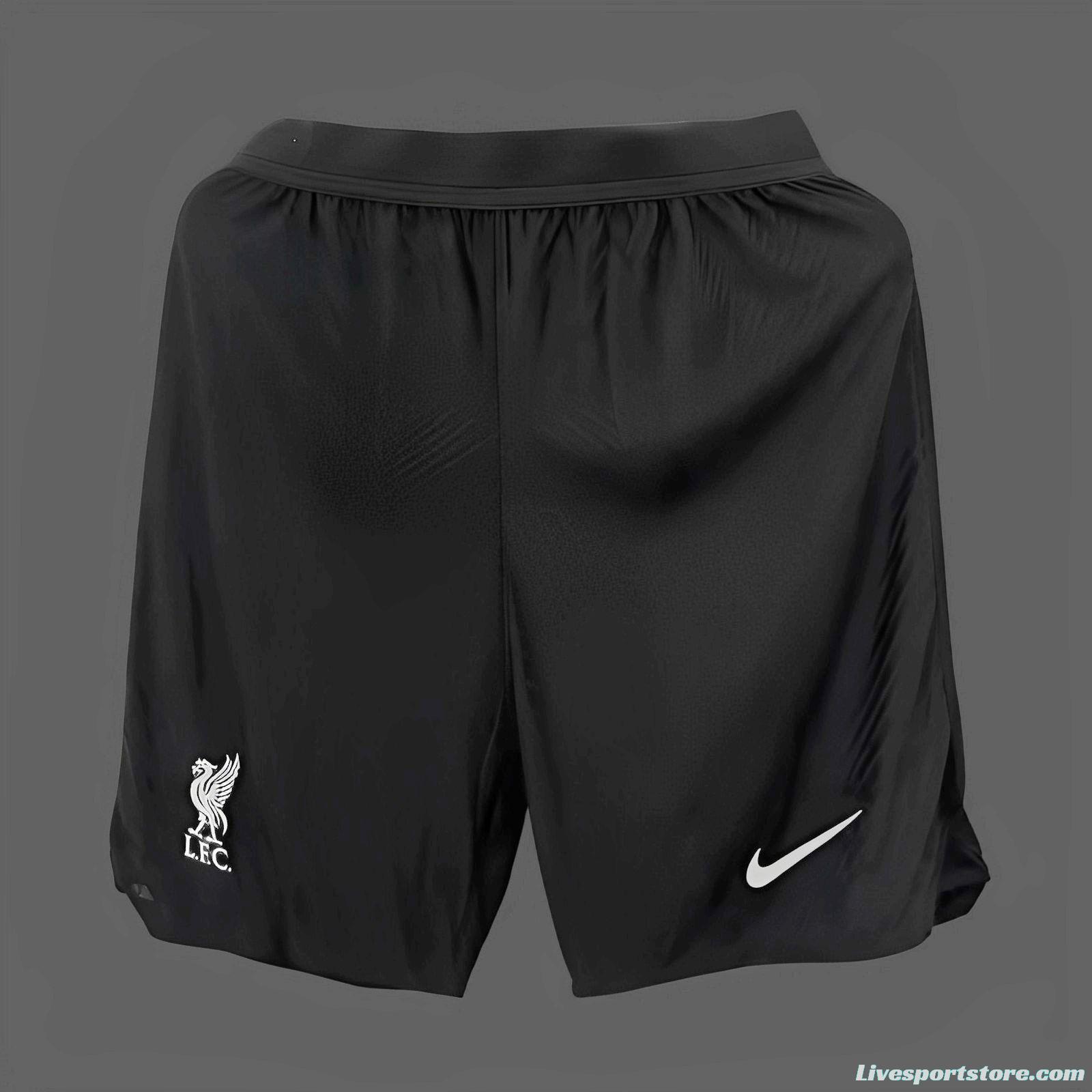 Player Version 23/24 Liverpool Goalkeeper Black Shorts