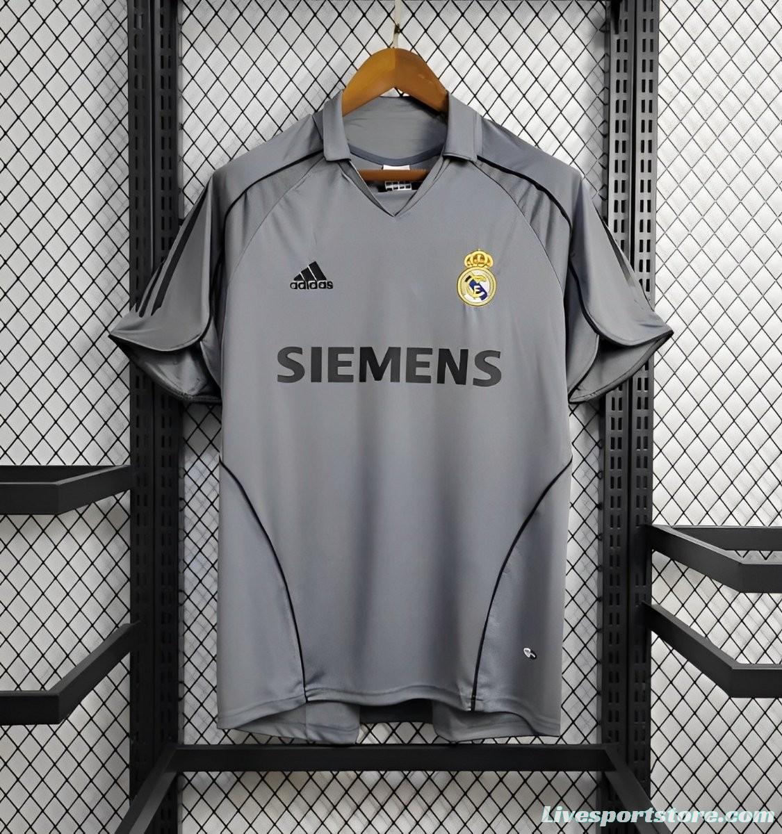 Retro 05/06 Real Madrid Third Grey Jersey